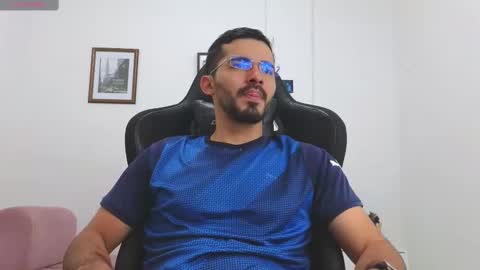 Snapshot of alejandroo_7 chatting on 30, 10, 2025 alejandroo_7 online show from 30, 10, 2025