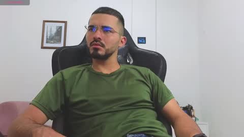 Snapshot of alejandroo_7 chatting on 19, 11, 2025 alejandroo_7 online show from 19, 11, 2025