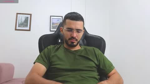 Snapshot of alejandroo_7 chatting on 22, 11, 2025 alejandroo_7 online show from 22, 11, 2025