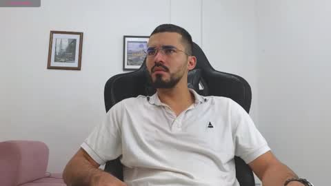 Snapshot of alejandroo_7 chatting on 25, 11, 2025 alejandroo_7 online show from 25, 11, 2025