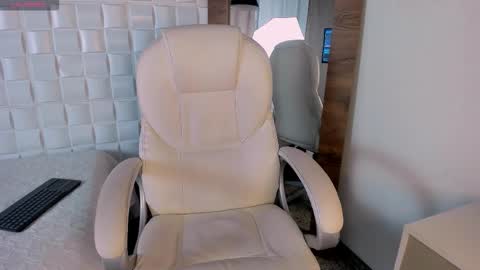 Snapshot of alejandrostorm chatting on 13, 10, 2025 Alejo online show from 13, 10, 2025