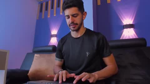 Snapshot of alejandrostorm chatting on 14, 10, 2025 Alejo online show from 14, 10, 2025