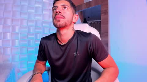 Alejo  online show from 5, 12, 2025