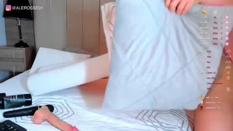 alejandra independent models online show from 21, 2, 2025