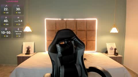 ALejoo Saenz online show from 27, 4, 2026