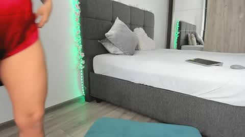 AlenaKeys online show from 24, 4, 2026