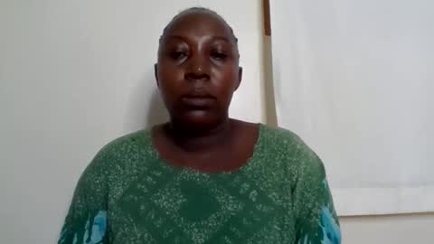 Snapshot of alesha_ chatting on 7, 6, 2026 Noreen Kennth and Emilly online show from 7, 6, 2026