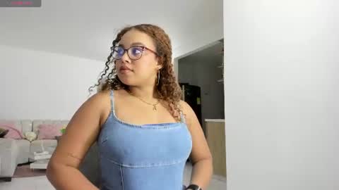 Snapshot of alesiacooper chatting on 21, 6, 2026 alesia online show from 21, 6, 2026