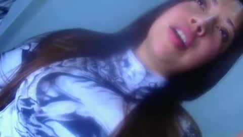 QUEEN OFF MILk  IM BACK  15 NOV online show from 11, 9, 2025