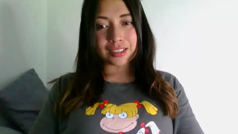 QUEEN OFF MILk  IM BACK  15 NOV online show from 21, 4, 2026