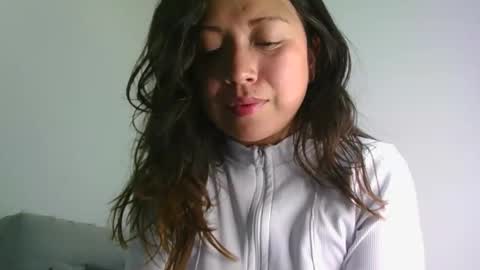 QUEEN OFF MILk  IM BACK  15 NOV online show from 26, 4, 2026