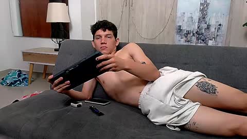 alessandrith104266 online show from 3, 12, 2024