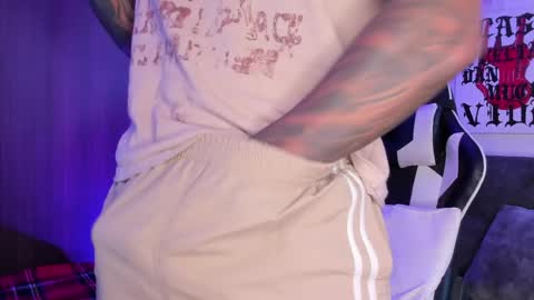 Alessandro Vanni online show from 6, 4, 2026