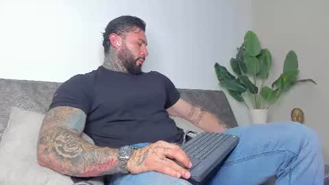 Aless Rose online show from 25, 6, 2026