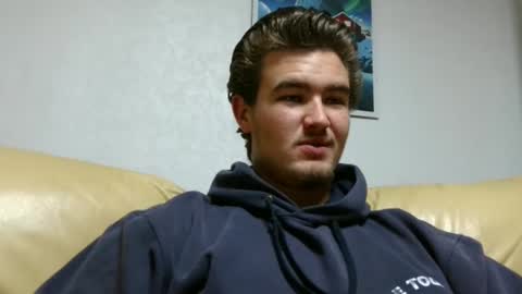 Snapshot of alex83530 chatting on 2, 1, 2025 Alex83530 online show from 2, 1, 2025