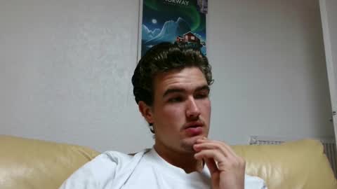 Snapshot of alex83530 chatting on 6, 1, 2025 Alex83530 online show from 6, 1, 2025