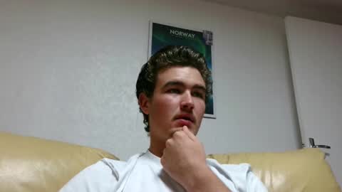 Snapshot of alex83530 chatting on 6, 1, 2025 Alex83530 online show from 6, 1, 2025