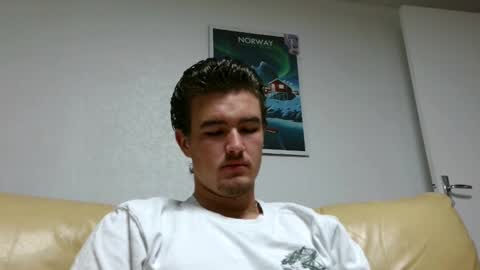 Snapshot of alex83530 chatting on 8, 1, 2025 Alex83530 online show from 8, 1, 2025