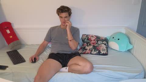 Snapshot of alex83530 chatting on 20, 12, 2025 Alex83530 online show from 20, 12, 2025