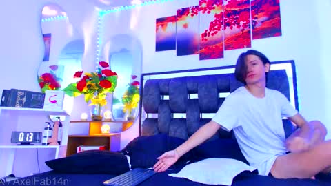 Snapshot of alex_and_fabian chatting on 21, 9, 2025 sneider online show from 21, 9, 2025