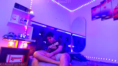 Snapshot of alex_and_fabian chatting on 25, 11, 2025 sneider online show from 25, 11, 2025