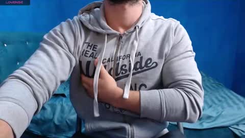 Snapshot of alex_blu chatting on 8, 10, 2025 Alex online show from 8, 10, 2025