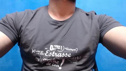 Snapshot of alex_blu chatting on 19, 10, 2025 Alex online show from 19, 10, 2025