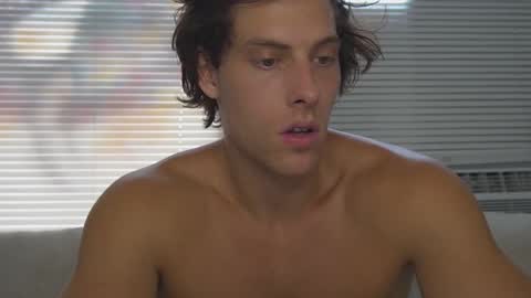 Alex Stone online show from 24, 10, 2025