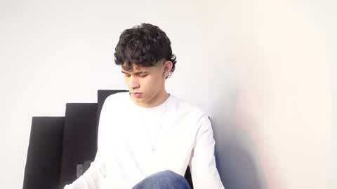 alex_mark_ online show from 25, 11, 2025