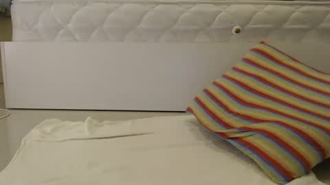 Nicha online show from 5, 3, 2025