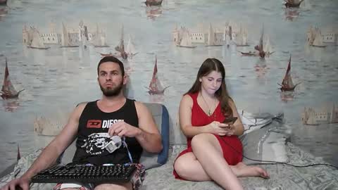 Alex and Sarah online show from 10, 9, 2025