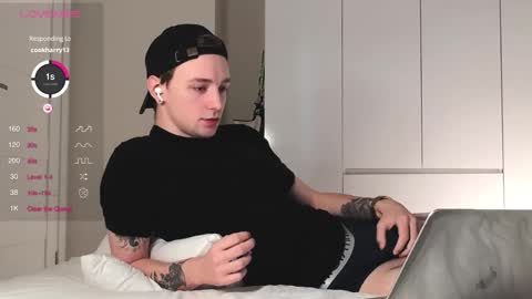 Snapshot of alex_schafer chatting on 19, 12, 2025 alex_schafer online show from 19, 12, 2025