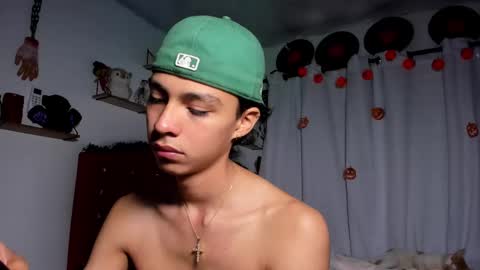 Snapshot of alex_sweet_69 chatting on 4, 10, 2025 Alex online show from 4, 10, 2025