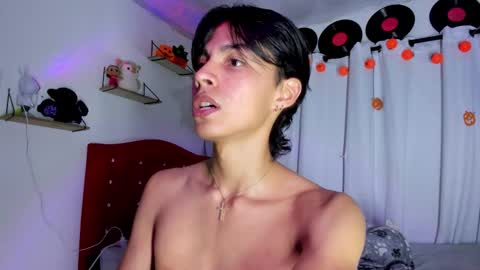 Snapshot of alex_sweet_69 chatting on 5, 11, 2025 Alex online show from 5, 11, 2025