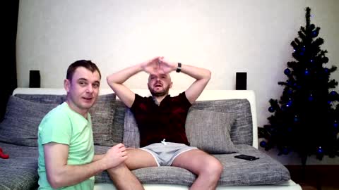 Alex and Tobey online show from 10, 1, 2025