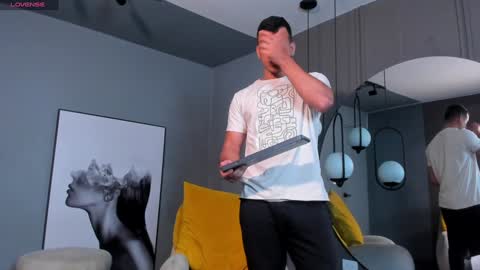 Alex Towers online show from 3, 1, 2025