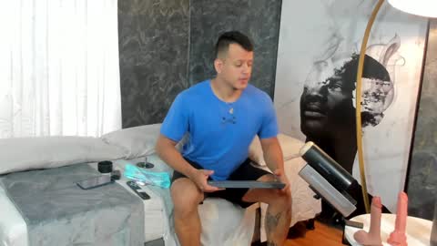 Alex Towers online show from 20, 1, 2025