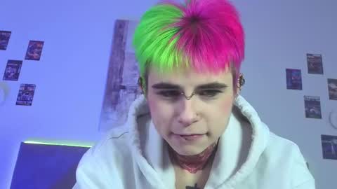 Snapshot of alex_valllley chatting on 6, 10, 2025 Alex Valley online show from 6, 10, 2025