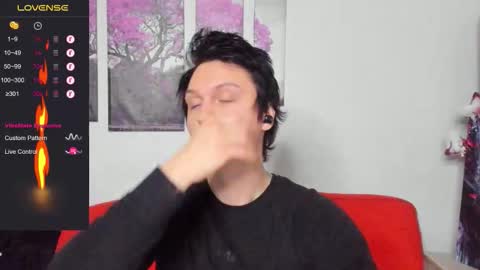 Alex WandHot online show from 14, 12, 2025