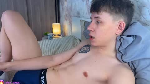 Snapshot of alex_wesker chatting on 18, 12, 2025 alex_wesker online show from 18, 12, 2025