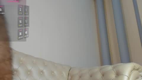 alex_wolf05 online show from 25, 4, 2026