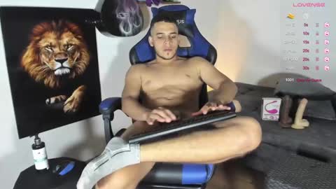 Alex Woll online show from 5, 2, 2025