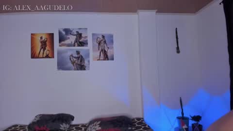 Snapshot of alex_zt chatting on 27, 9, 2025 x online show from 27, 9, 2025