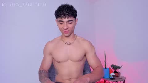 Snapshot of alex_zt chatting on 1, 11, 2025 x online show from 1, 11, 2025