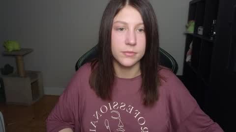 dont be afraid to click social media link its  working  just click on that  online show from 7, 2, 2025