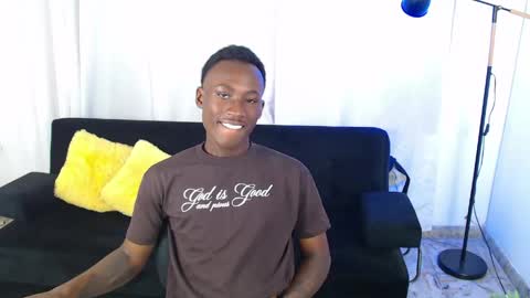 Snapshot of alexaandro18 chatting on 23, 5, 2026 Alexandro online show from 23, 5, 2026