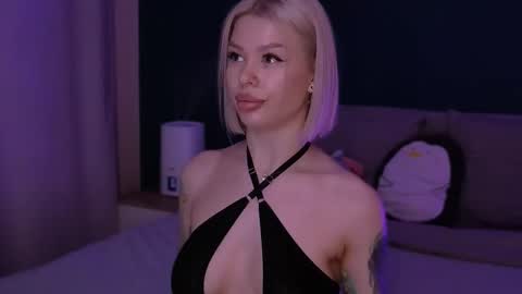 Alexa Mason online show from 25, 2, 2025