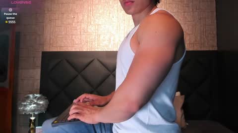 Alex online show from 8, 2, 2025