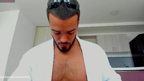 Onlyfansalexmartinezwb  Instagram alexwbmartinez  Twitter martinezcb937 online show from 27, 4, 2026