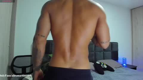Snapshot of alexander_martines chatting on 15, 5, 2026 Onlyfansalexmartinezwb Instagram alexwbmartinez Twitter martinezcb937 online show from 15, 5, 2026
